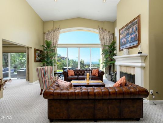 Fireplace, Interior, Living room, Recessed Lighting