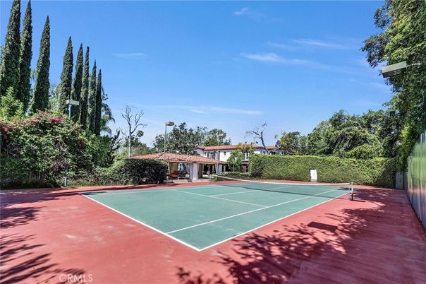Exterior, Tennis Courts