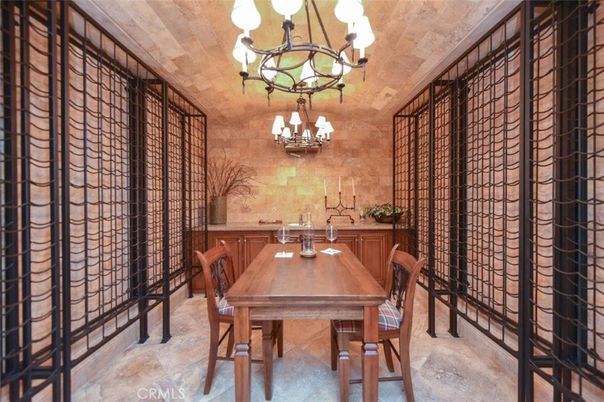 Chandelier, Dining room, Interior