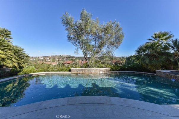 Exterior, Lake, Pool