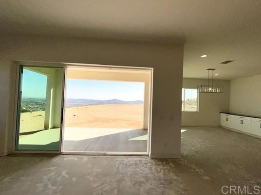 Empty room, Interior, Pendant Lights, Recessed Lighting