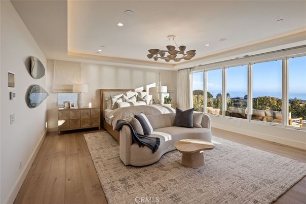Bedroom, Interior, Pendant Lights, Recessed Lighting, Water, Wood Texture Flooring