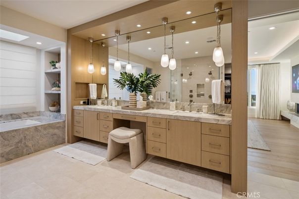 Bathroom, Dual Sink Vanities, Interior, Pendant Lights, Recessed Lighting