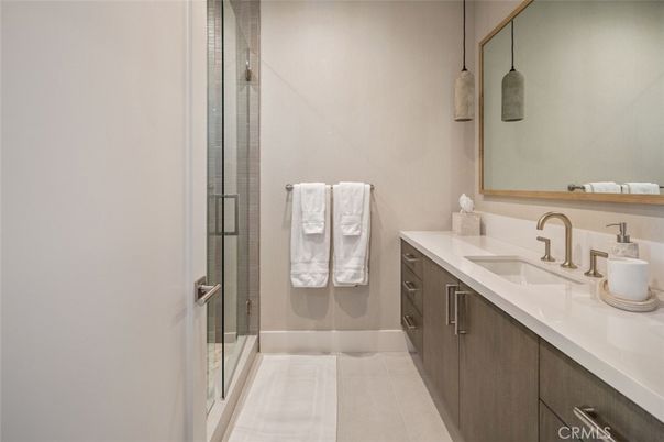 Bathroom, Glass Shower, Interior, Pendant Lights