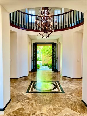 Chandelier, Interior