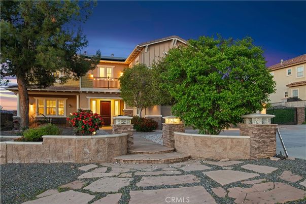 Exterior, Facade, Mediterranean