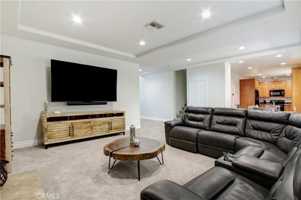 Interior, Kitchen, Living room, Recessed Lighting, Stainless Steel Appliances