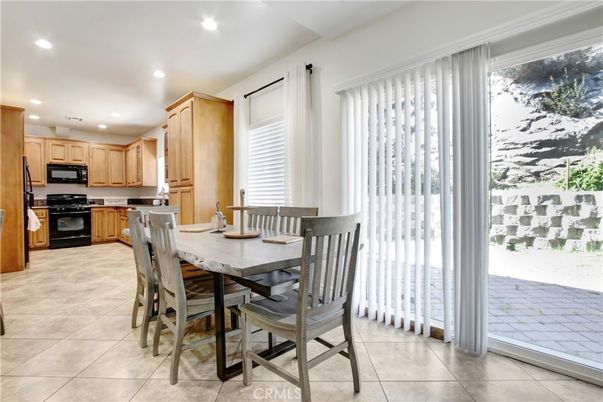 Dining room, Interior, Kitchen, Recessed Lighting