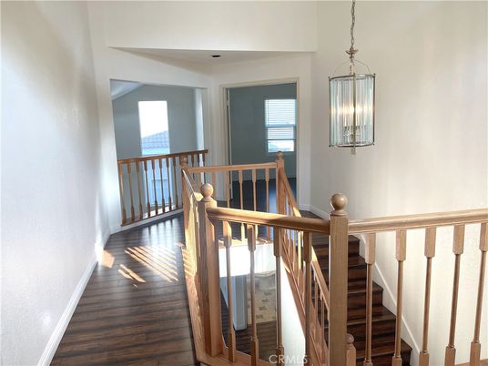 Interior, Pendant Lights, Wood Texture Flooring