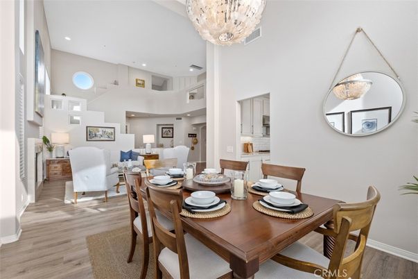 Chandelier, Dining room, Interior, Living room, Recessed Lighting, Wood Texture Flooring