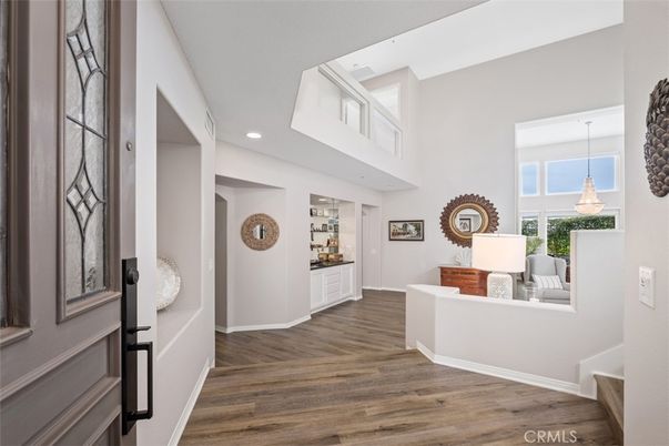 Interior, Pendant Lights, Recessed Lighting, Wood Texture Flooring