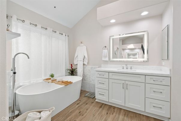 Bathroom, Free Standing Baths, Interior, Recessed Lighting, Wood Texture Flooring