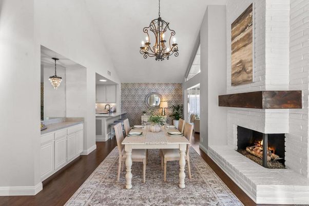 Chandelier, Dining room, Fireplace, Interior, Pendant Lights, Wood Texture Flooring