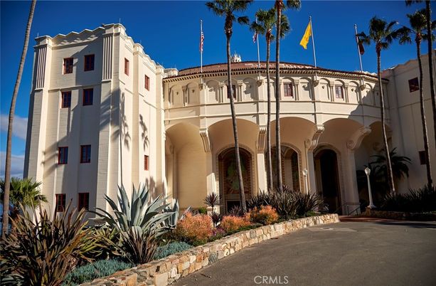 Exterior, Facade, Mediterranean