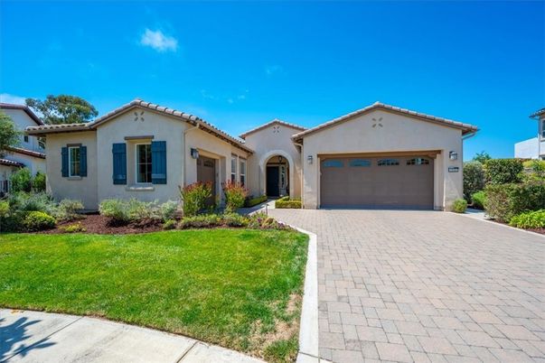 Attached, Exterior, Facade, Spanish Mediterranean