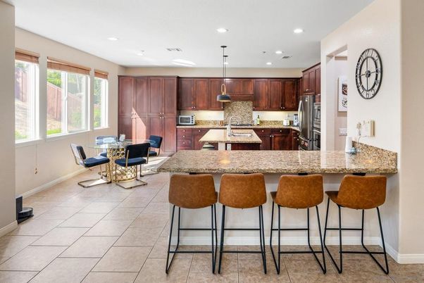 Dining room, Interior, Kitchen, Pendant Lights, Recessed Lighting, Stainless Steel Appliances