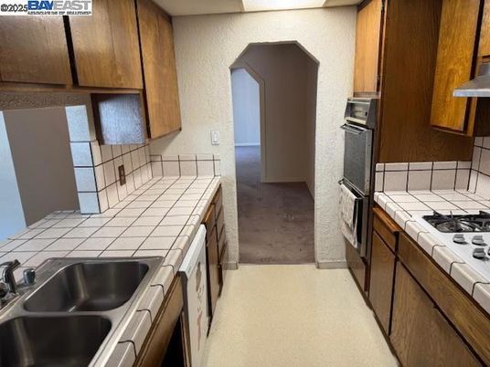 Interior, Kitchen, Tile Countertops