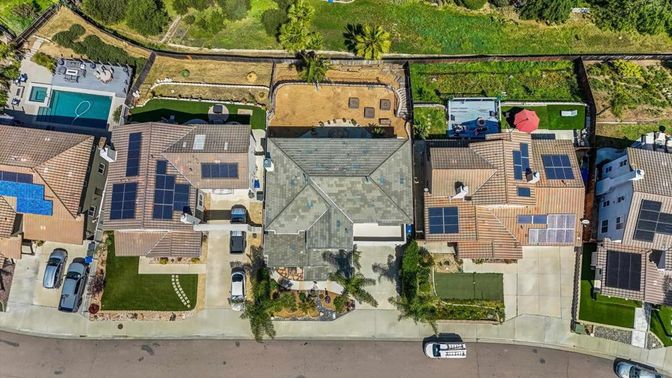 Exterior, Drone