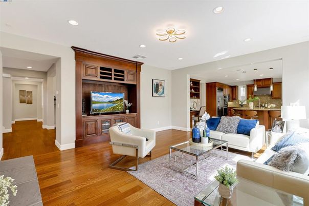 Interior, Kitchen, Living room, Recessed Lighting, Wood Texture Flooring