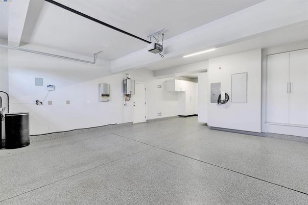Garage, Interior