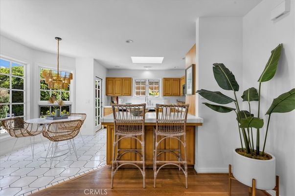 Dining room, Interior, Kitchen, Pendant Lights, Recessed Lighting, Wood Texture Flooring