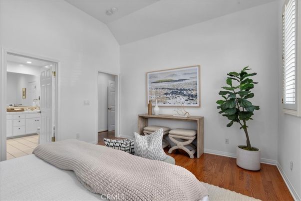Bathroom, Bedroom, Interior, Recessed Lighting, Wood Texture Flooring