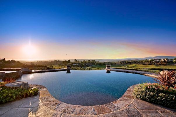 Exterior, Lake, Pool