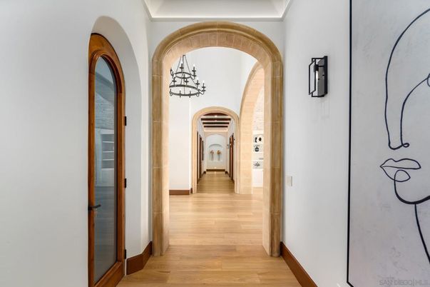 Chandelier, Interior, Wood Texture Flooring