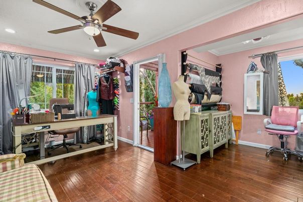 Home Office, Interior, Recessed Lighting, Wood Texture Flooring
