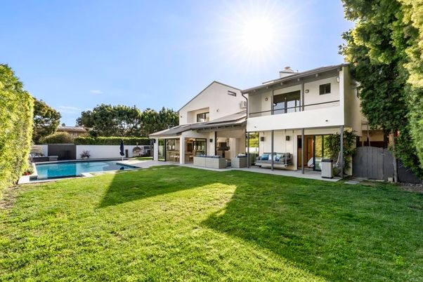 Backyard, Exterior, Pool