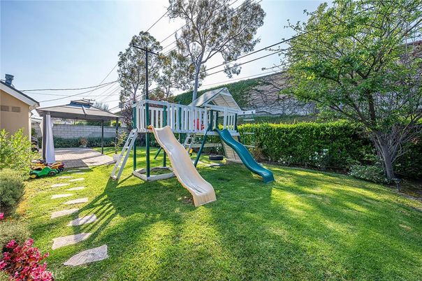 Backyard, Exterior, Playground
