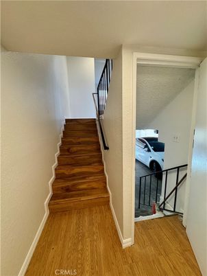 Interior, Washer, Wood Texture Flooring