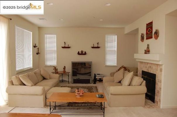 Fireplace, Interior, Living room, Recessed Lighting