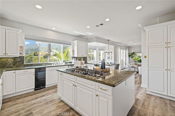 Dining room, Interior, Kitchen, Pendant Lights, Recessed Lighting, Wood Texture Flooring