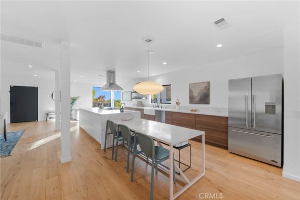 Dining room, Interior, Kitchen, Pendant Lights, Recessed Lighting, Stainless Steel Appliances, Wood Texture Flooring