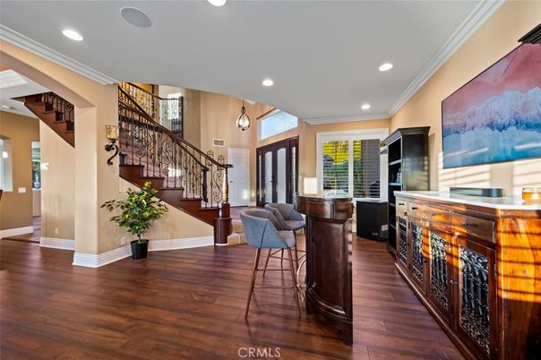 Interior, Pendant Lights, Recessed Lighting, Wood Texture Flooring