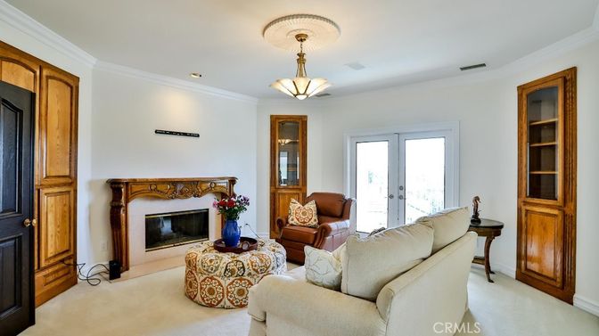 Fireplace, Interior, Living room, Pendant Lights, Recessed Lighting