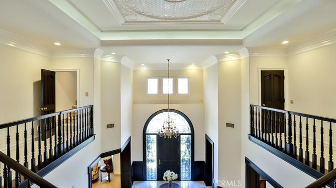 Chandelier, Interior, Recessed Lighting