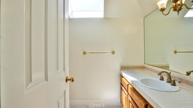 Bathroom, Interior, Tile Countertops