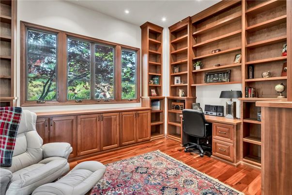 Home Office, Interior, Recessed Lighting, Wood Texture Flooring