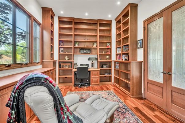 Home Office, Interior, Recessed Lighting, Wood Texture Flooring