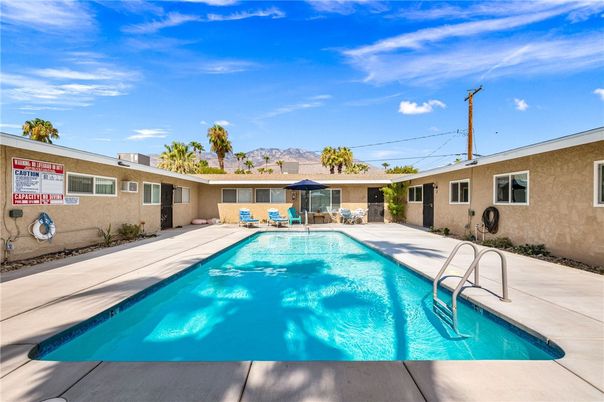 Exterior, Pool
