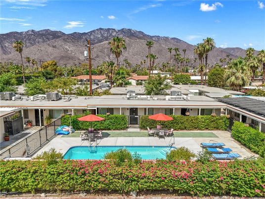 Exterior, Pool, Other