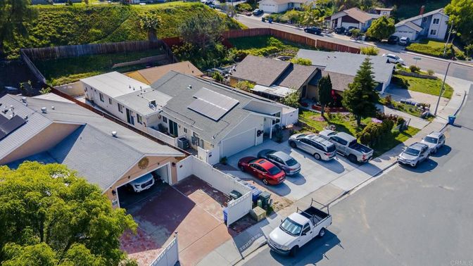 Exterior, Drone