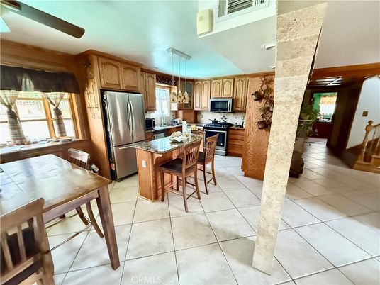Dining room, Interior, Kitchen, Pendant Lights, Stainless Steel Appliances