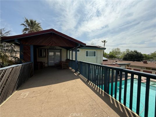 Exterior, Pool