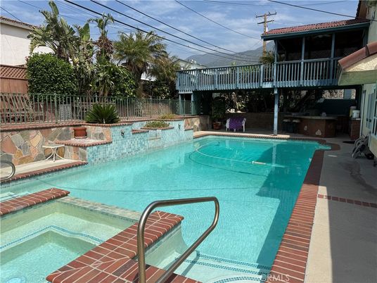Exterior, Pool