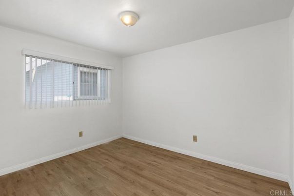 DE Listing image placeholder