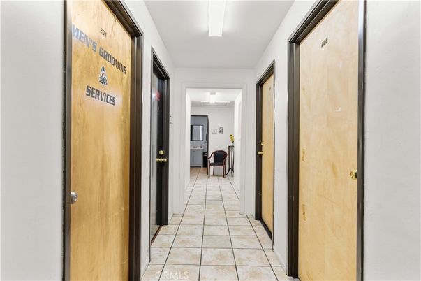 Elevator, Interior