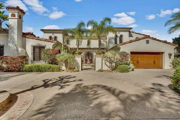 Attached, Exterior, Facade, Spanish Mediterranean
